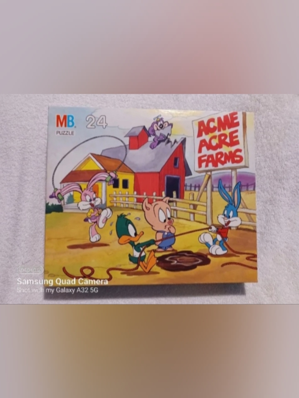 Vintage Looney tunes Tiny Toon Acme Acre Farms puzzle